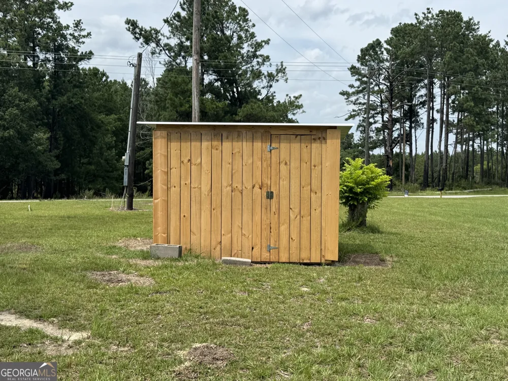 1494 Hiltonia RD Millen, GA 30442
