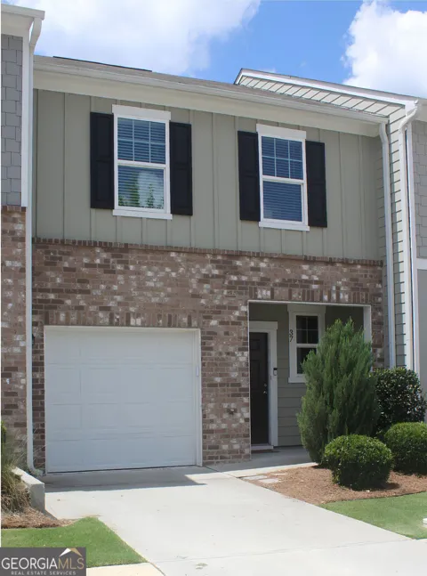 37 Kielder DR