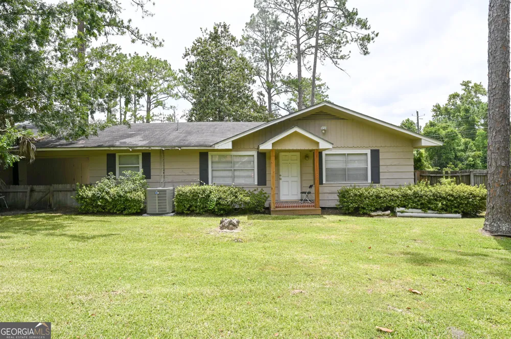 1301 Dean DR Waycross, GA 31501