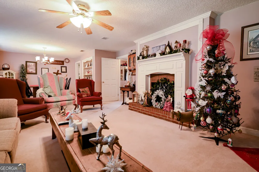 1301 Dean DR Waycross, GA 31501