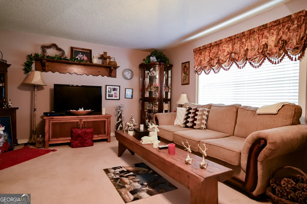 1301 Dean DR Waycross, GA 31501