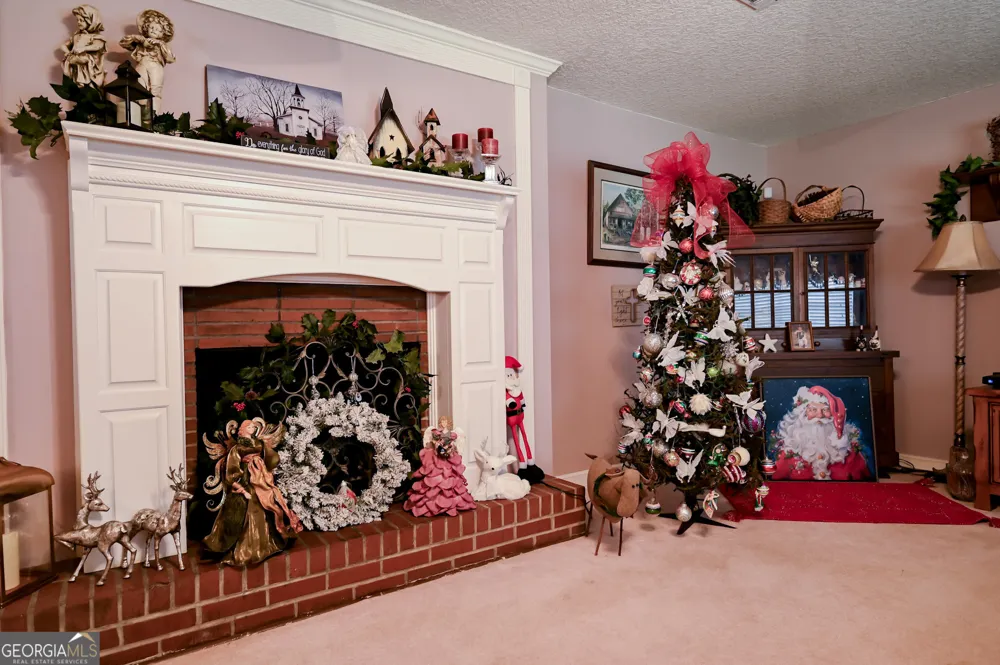 1301 Dean DR Waycross, GA 31501
