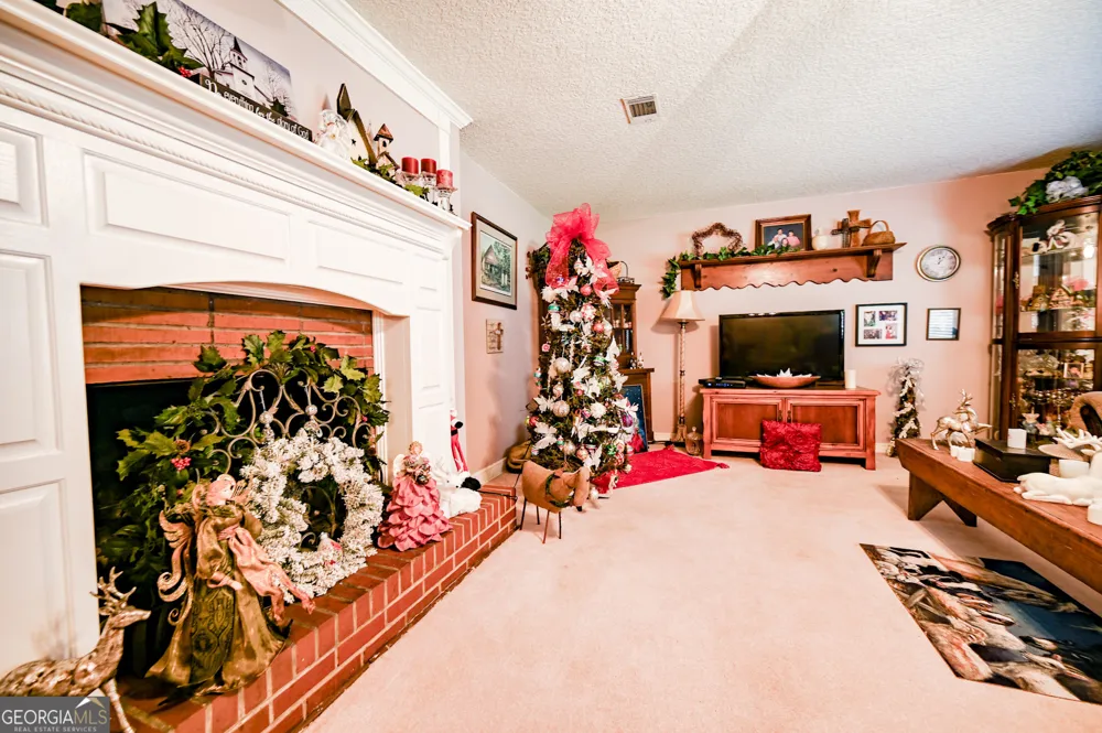 1301 Dean DR Waycross, GA 31501