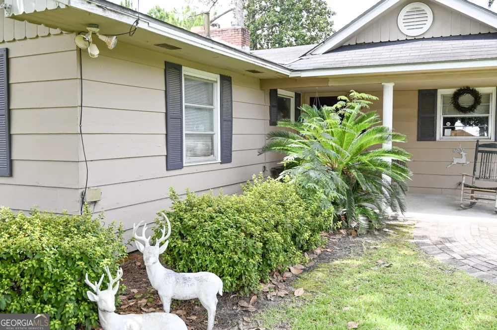 1301 Dean DR Waycross, GA 31501
