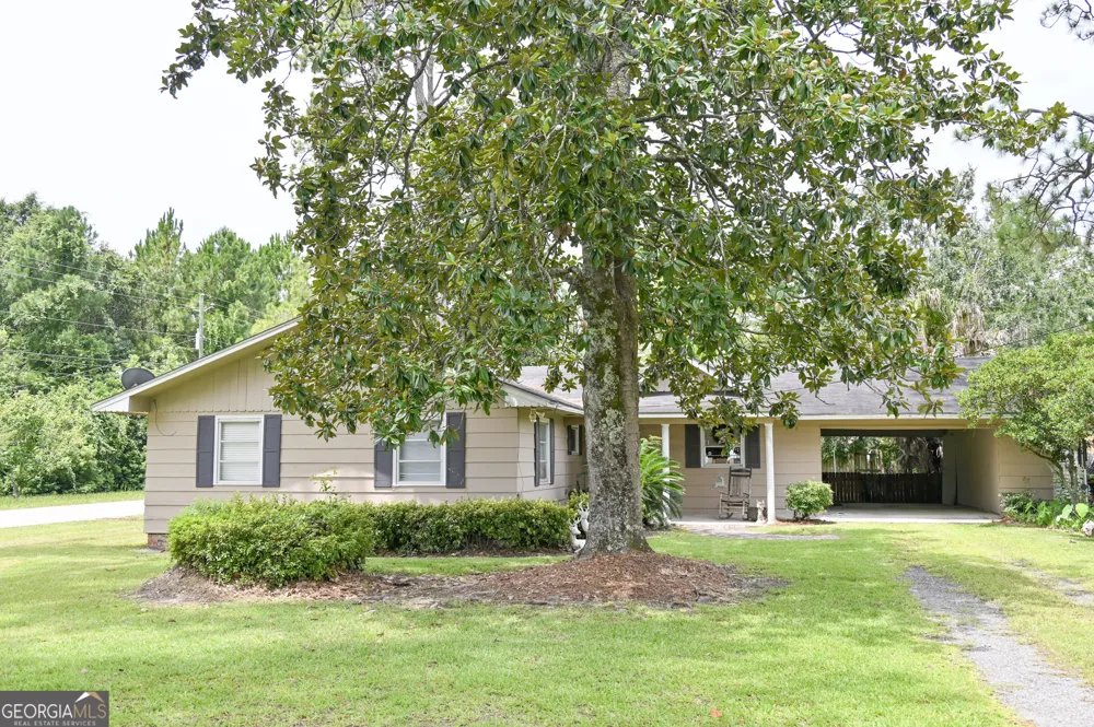 1301 Dean DR Waycross, GA 31501