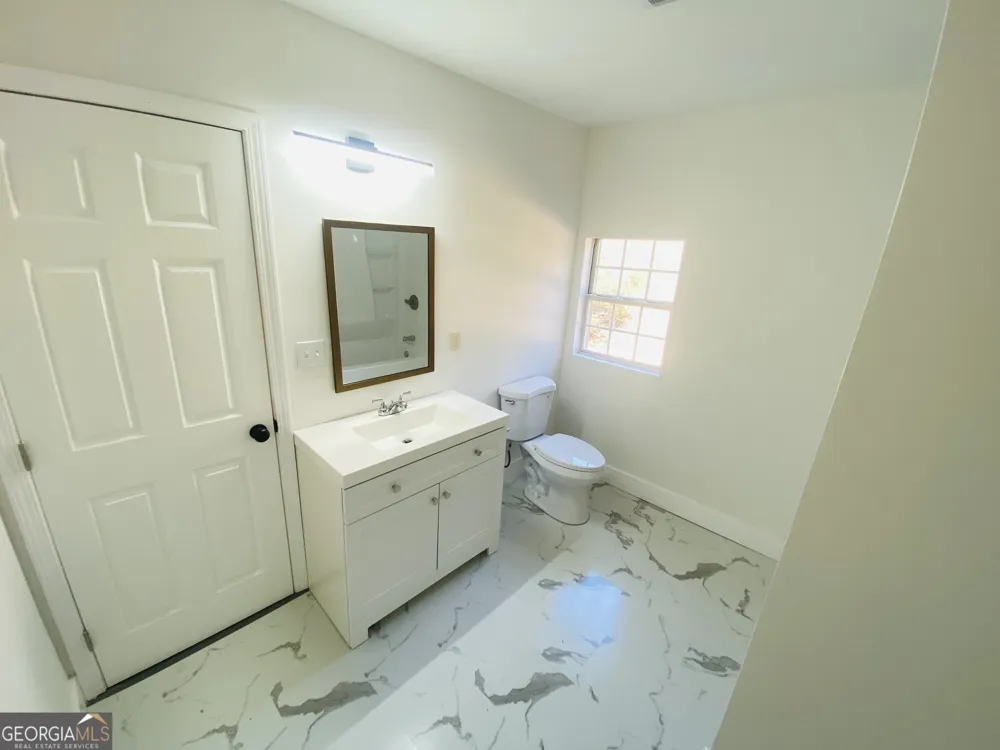 545 Shady LN Toccoa, GA 30577