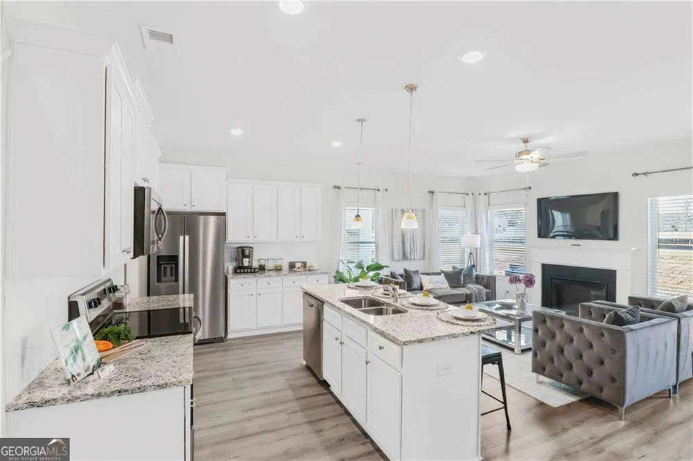 86 Vickers Point DR Fairburn, GA 30213