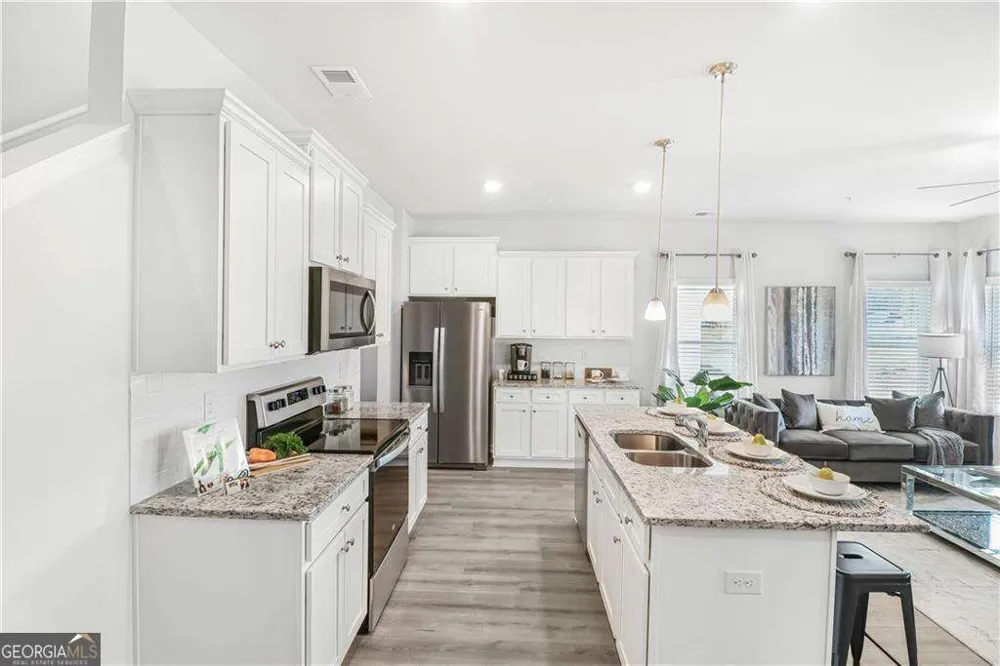 86 Vickers Point DR Fairburn, GA 30213