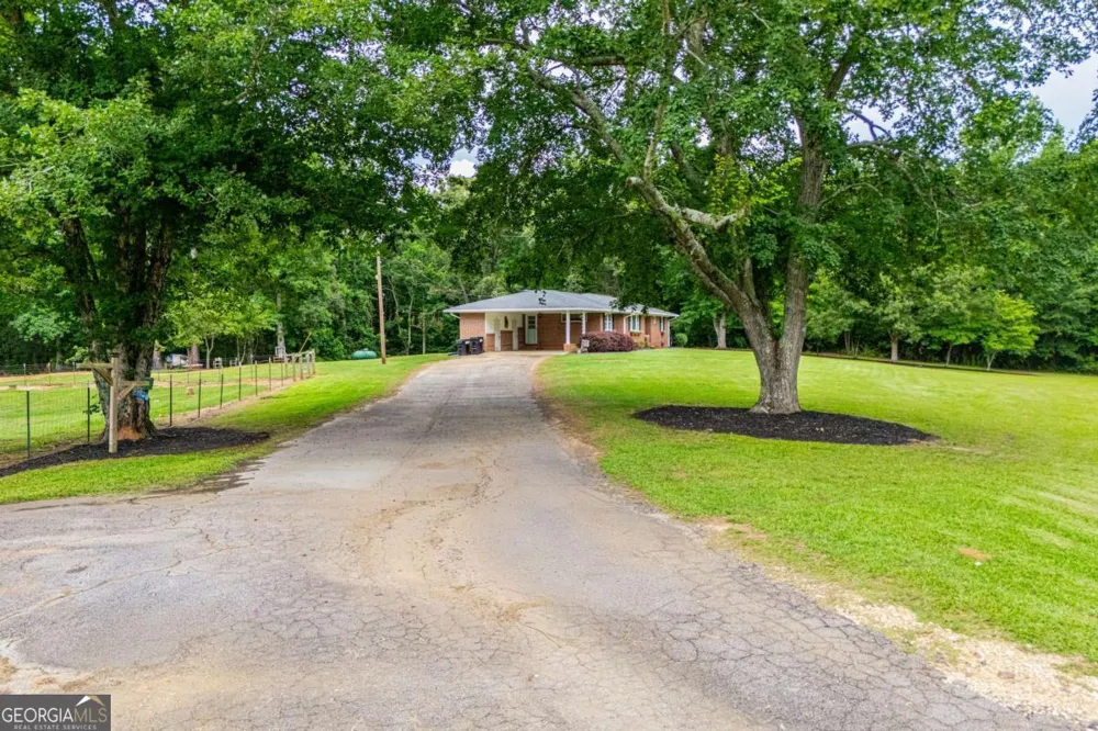 4624 Jacksonville RD Tallapoosa, GA 30176