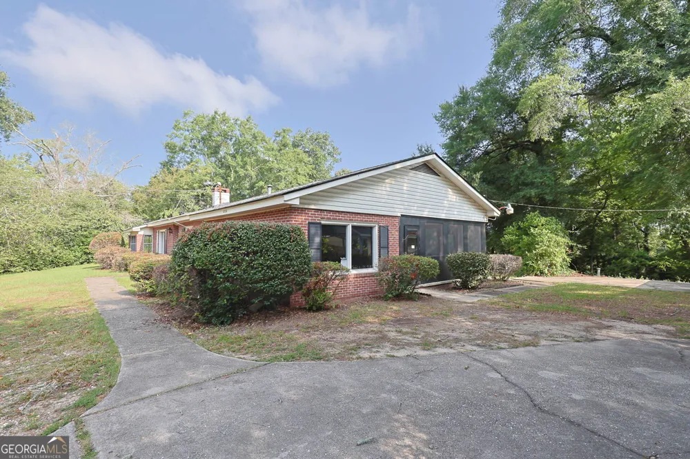 3733 Steam Mill RD Columbus, GA 31906