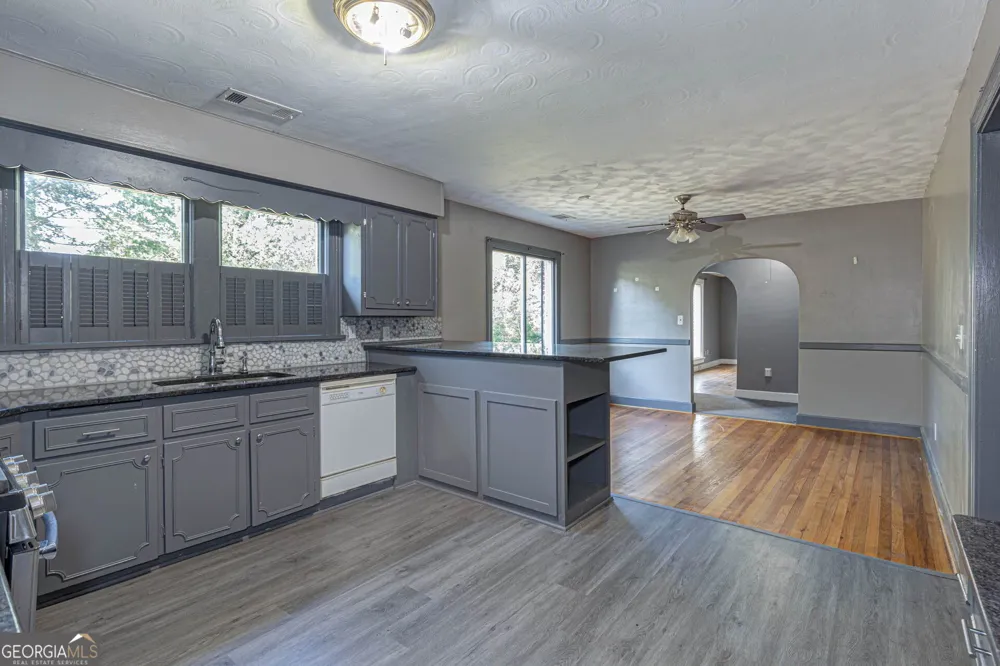 3733 Steam Mill RD Columbus, GA 31906