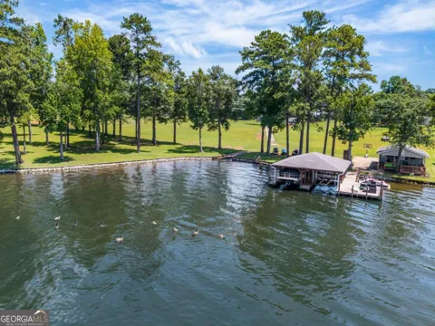 138 SE Spurgeon DR