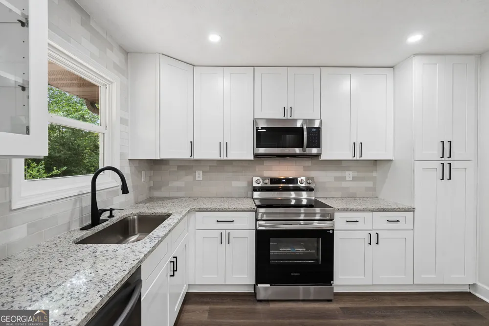 498 Queen Aliese Ln LN Jonesboro, GA 30236