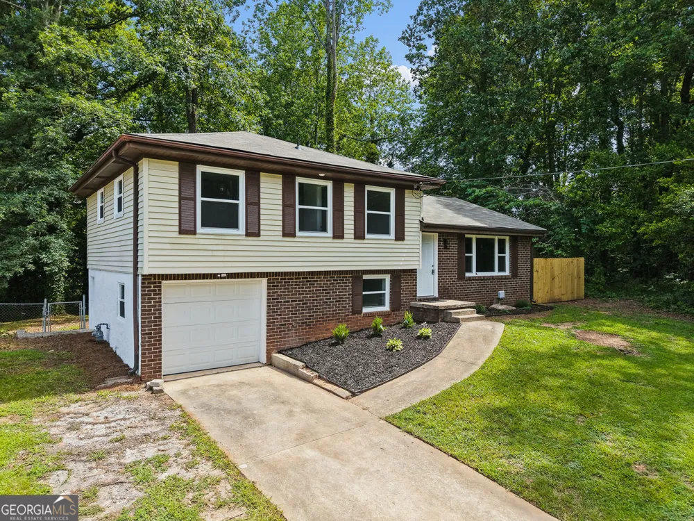 498 Queen Aliese Ln LN Jonesboro, GA 30236