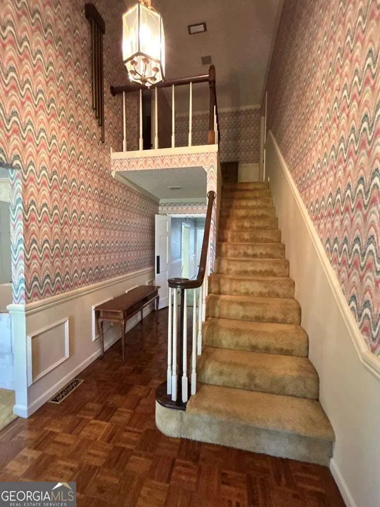 1702 Slack DR Tifton, GA 31793