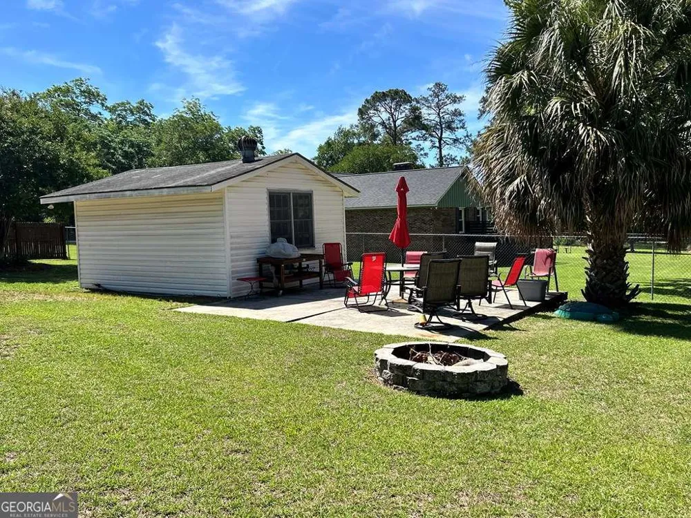 1702 Slack DR Tifton, GA 31793