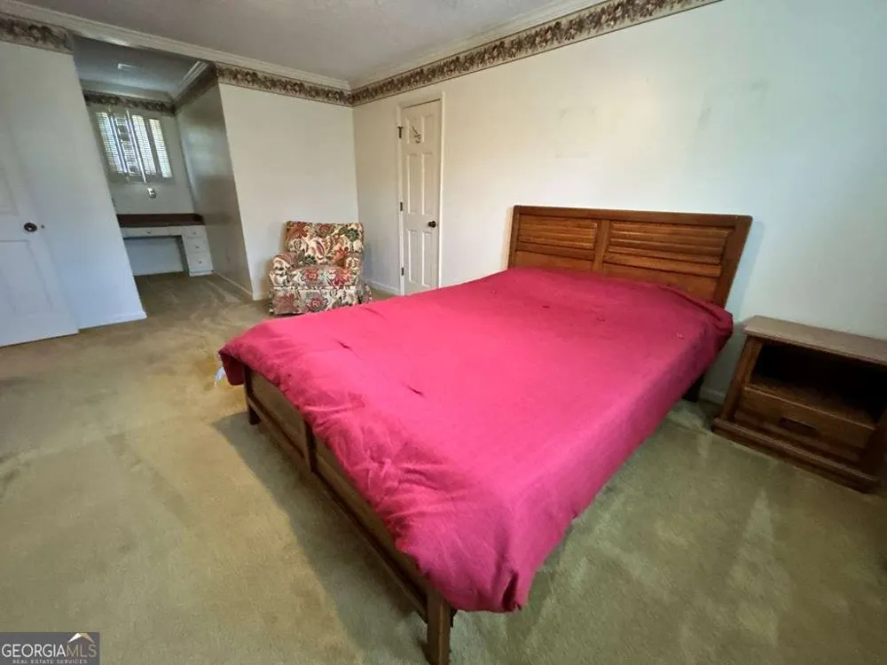 1702 Slack DR Tifton, GA 31793