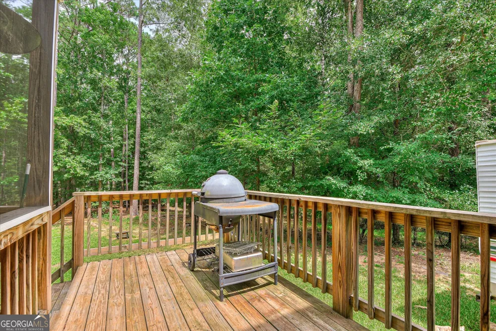 1697 Broad River Scenic DR Tignall, GA 30668