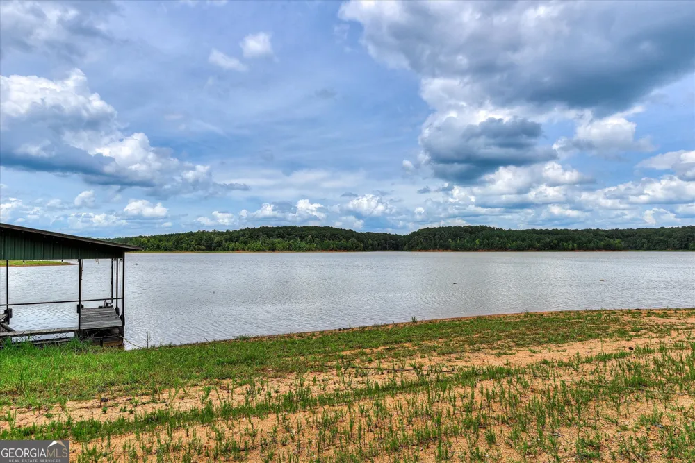 1697 Broad River Scenic DR Tignall, GA 30668