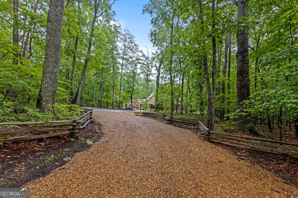 65 Eagle Bluff RD Menlo, GA 30731