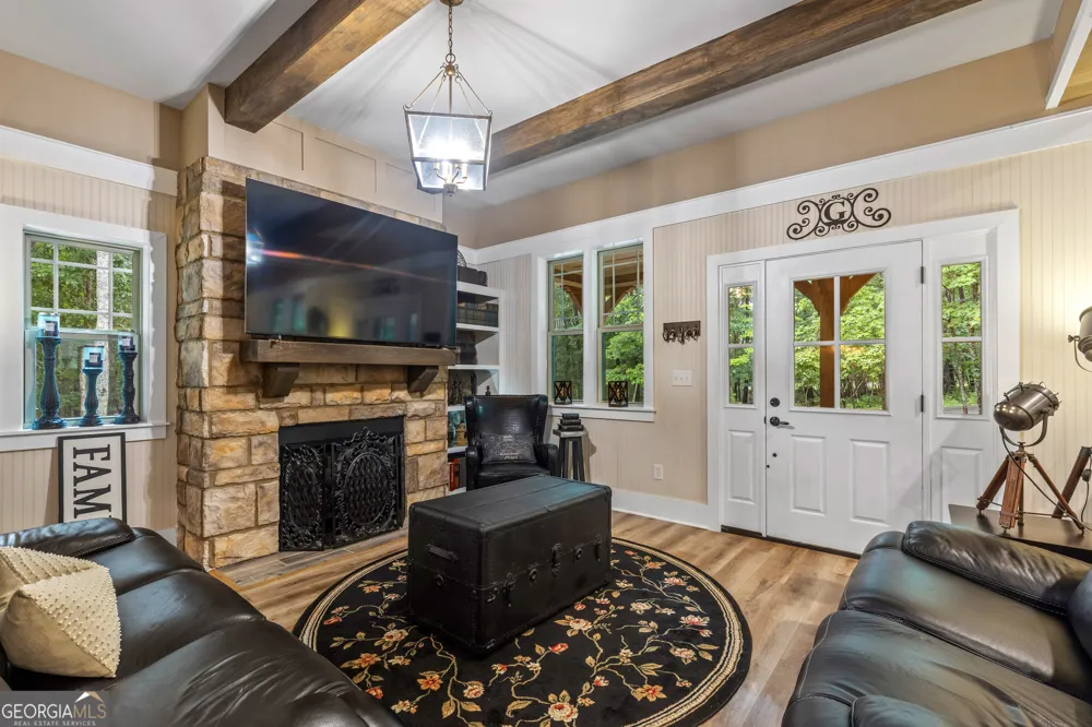 65 Eagle Bluff RD Menlo, GA 30731
