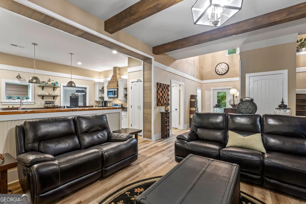 65 Eagle Bluff RD Menlo, GA 30731