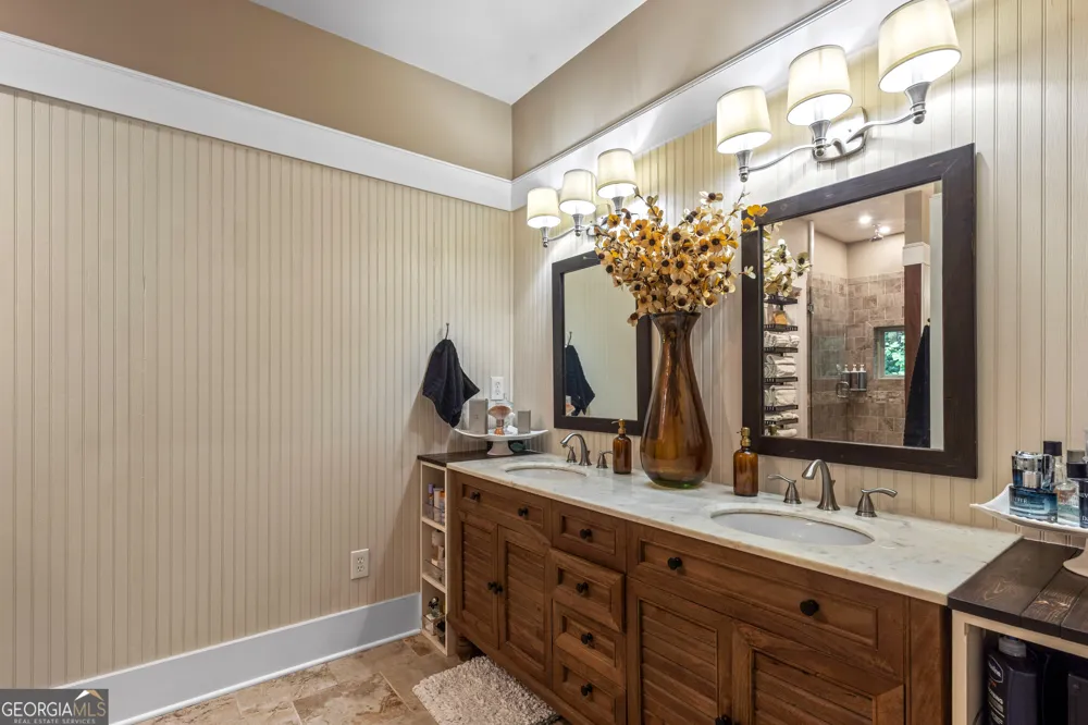 65 Eagle Bluff RD Menlo, GA 30731