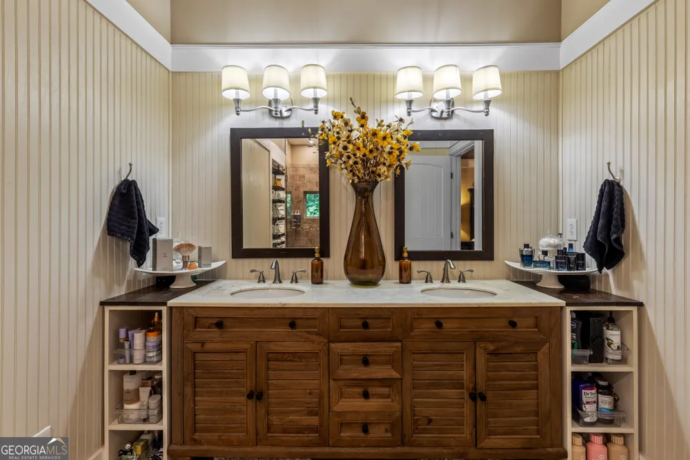 65 Eagle Bluff RD Menlo, GA 30731