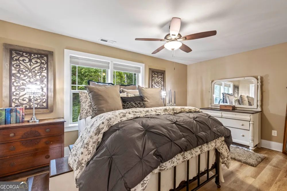 65 Eagle Bluff RD Menlo, GA 30731