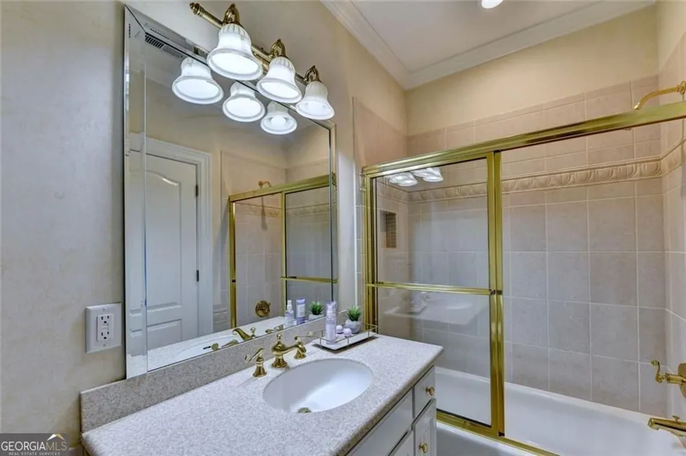 9005 Old Southwick PASS Johns Creek, GA 30022