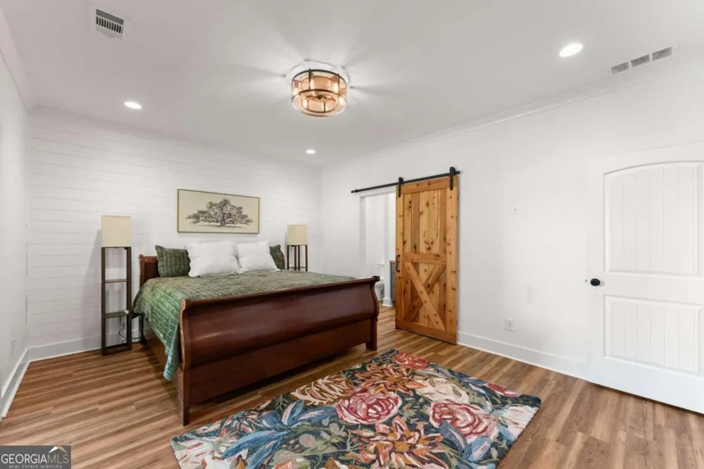 189 Peace Valley RD Dahlonega, GA 30533