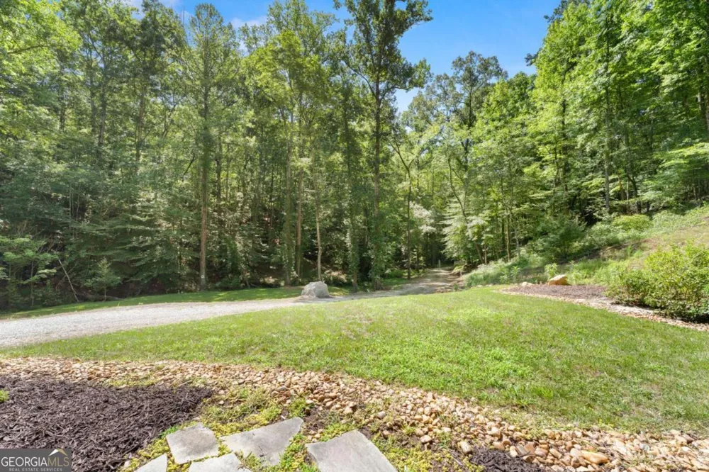 189 Peace Valley RD Dahlonega, GA 30533