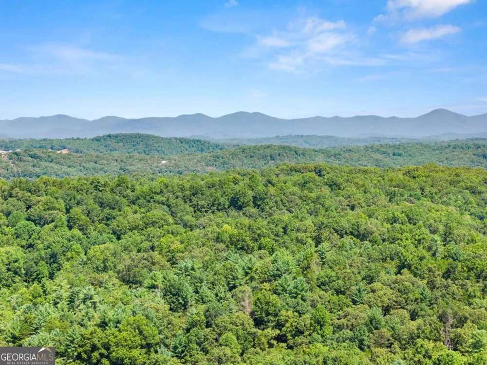 189 Peace Valley RD Dahlonega, GA 30533
