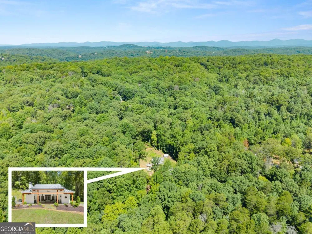 189 Peace Valley RD Dahlonega, GA 30533