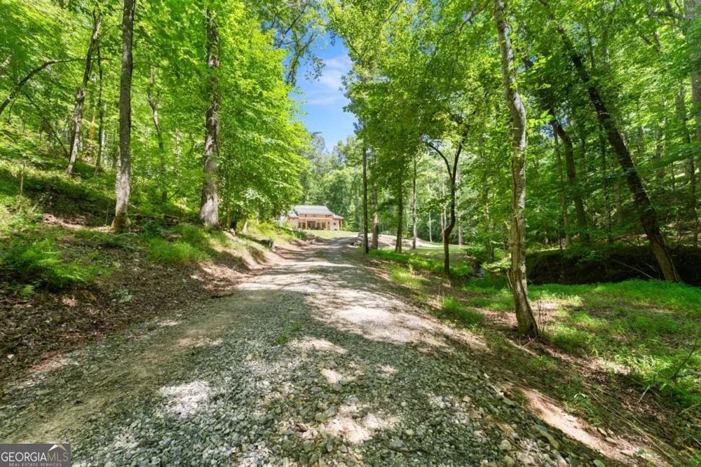 189 Peace Valley RD Dahlonega, GA 30533