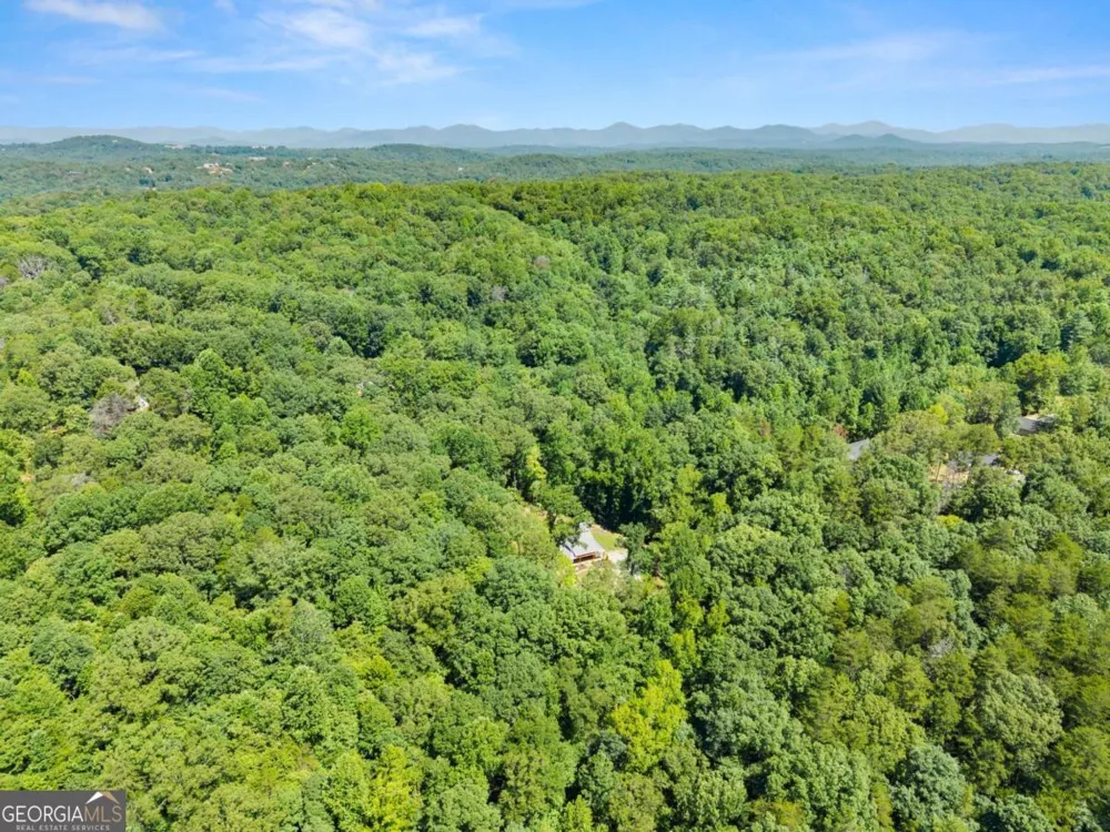 189 Peace Valley RD Dahlonega, GA 30533