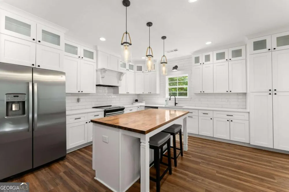 189 Peace Valley RD Dahlonega, GA 30533