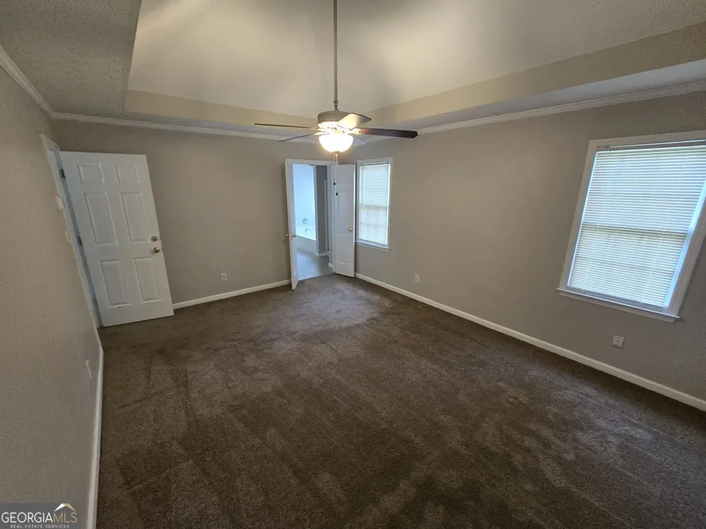 724 Jamie WAY NE Woodstock, GA 30188