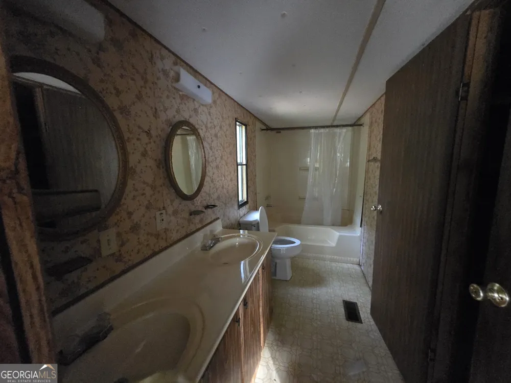 56 April LN Chauncey, GA 31011