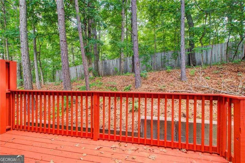 2470 Stonegate DR NW Acworth, GA 30101