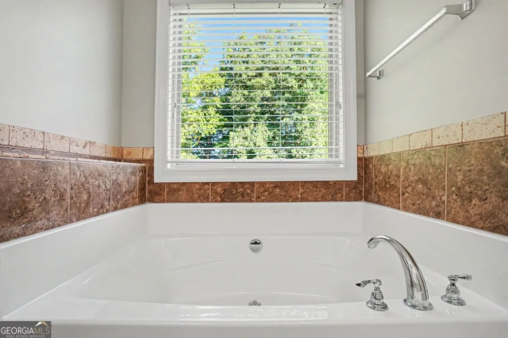 301 Shyre Lake LN McDonough, GA 30253