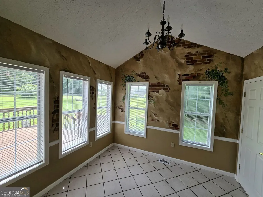 3293 New McEvers RD NW Acworth, GA 30101