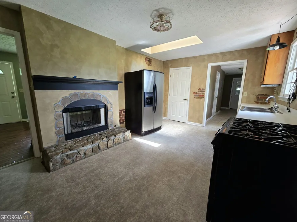 3293 New McEvers RD NW Acworth, GA 30101