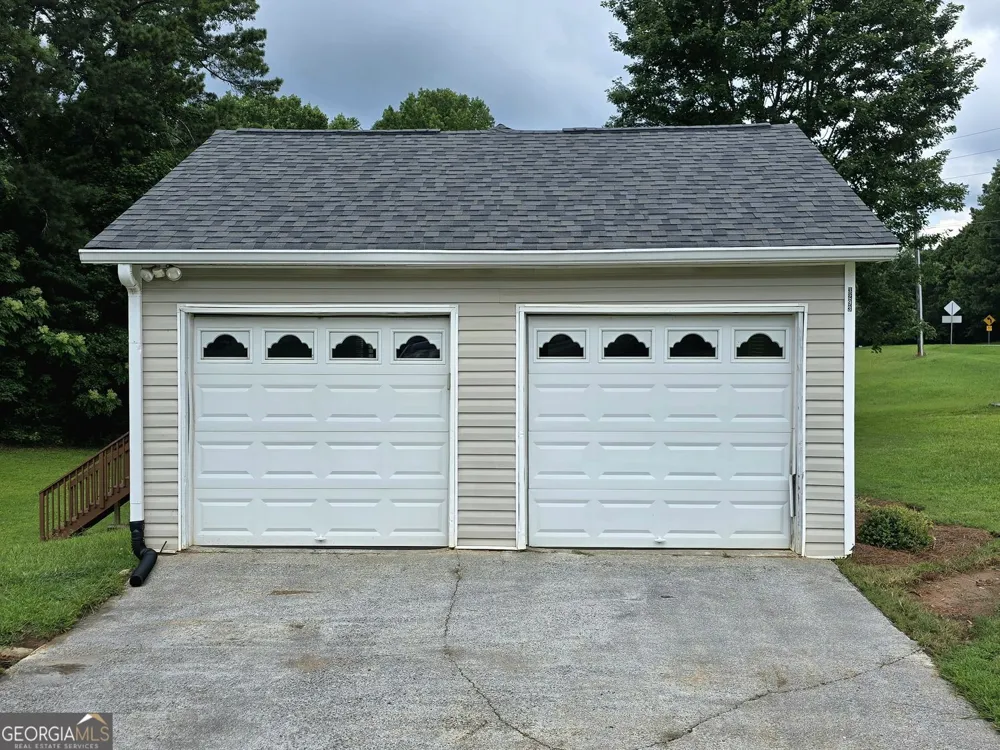 3293 New McEvers RD NW Acworth, GA 30101