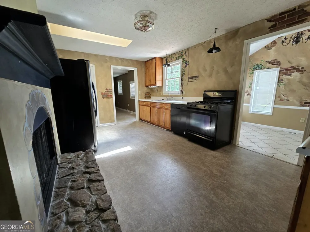 3293 New McEvers RD NW Acworth, GA 30101