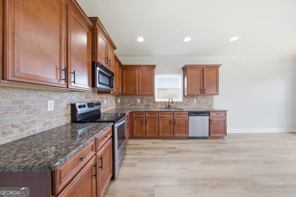68 Kellenberg LN Hiram, GA 30141