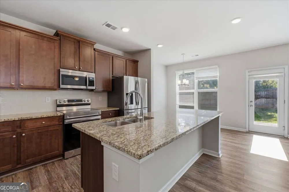 103 McGinnis CIR Calhoun, GA 30701