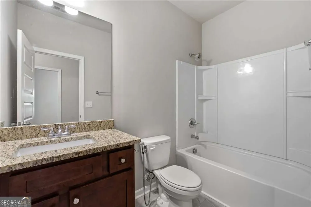 103 McGinnis CIR Calhoun, GA 30701