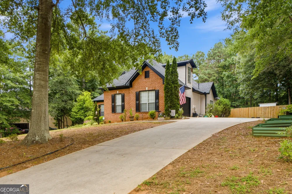 1632 Woodridge BND McDonough, GA 30252