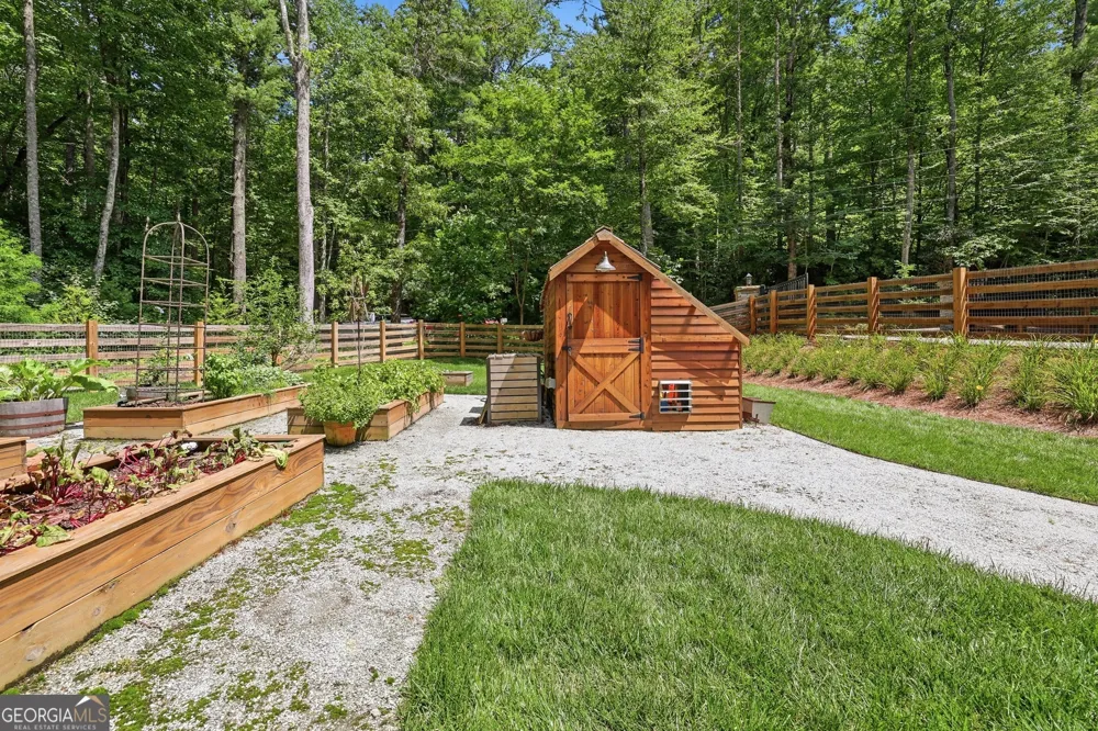 383 Bull Frog LN Clayton, GA 30525